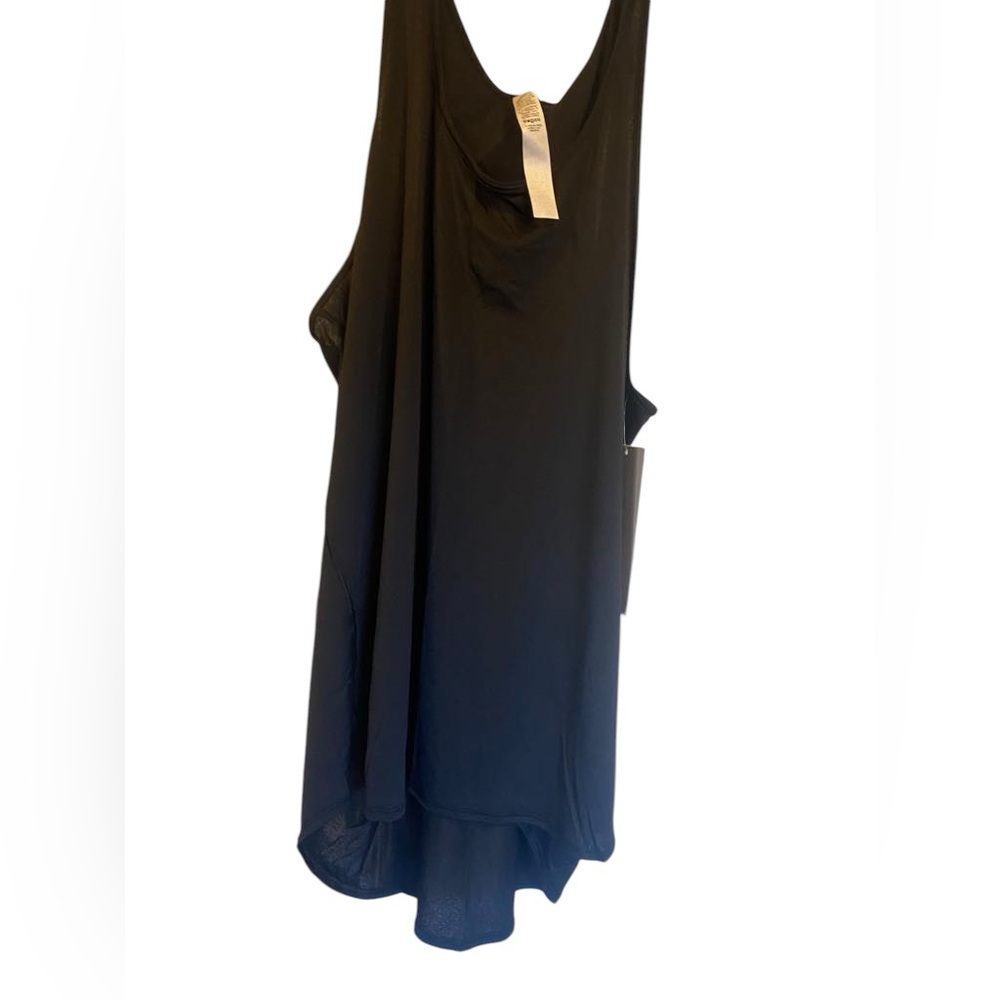 57. NWT Lululemon essential tank pleated Size 10